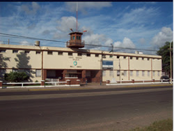 Tensión en la Unidad Penitenciaria 3: Un oficial armado se atrincheró y fue detenido