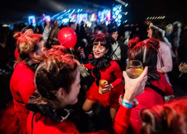 LA FIESTA DE DISFRACES DE PARANÁ SE REALIZARÁ EL 15 DE NOVIEMBRE EN SAN NICOLÁS